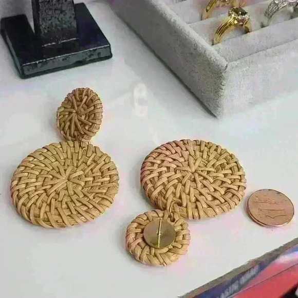 Summer fashion straw earrings tan color - Picture 6 of 9